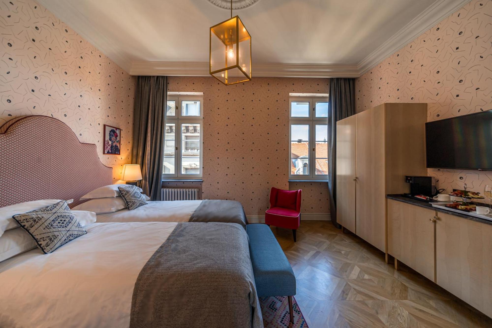 Szálloda Capital 4*