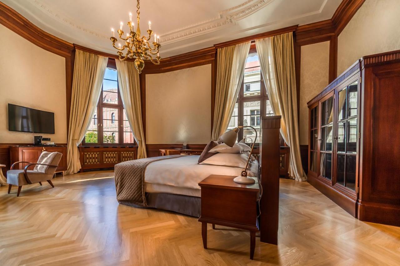Hotel Capital 4*