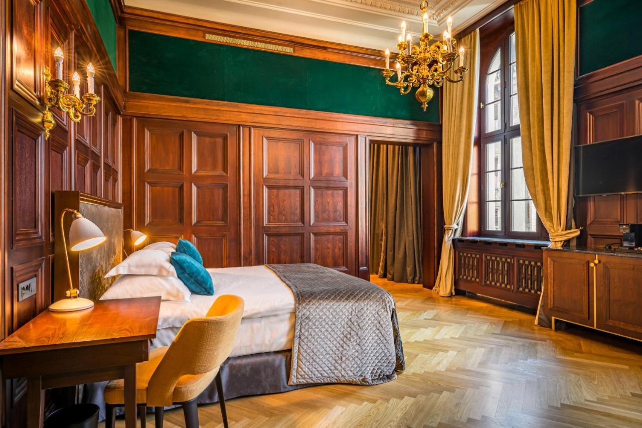 Capital Hotel